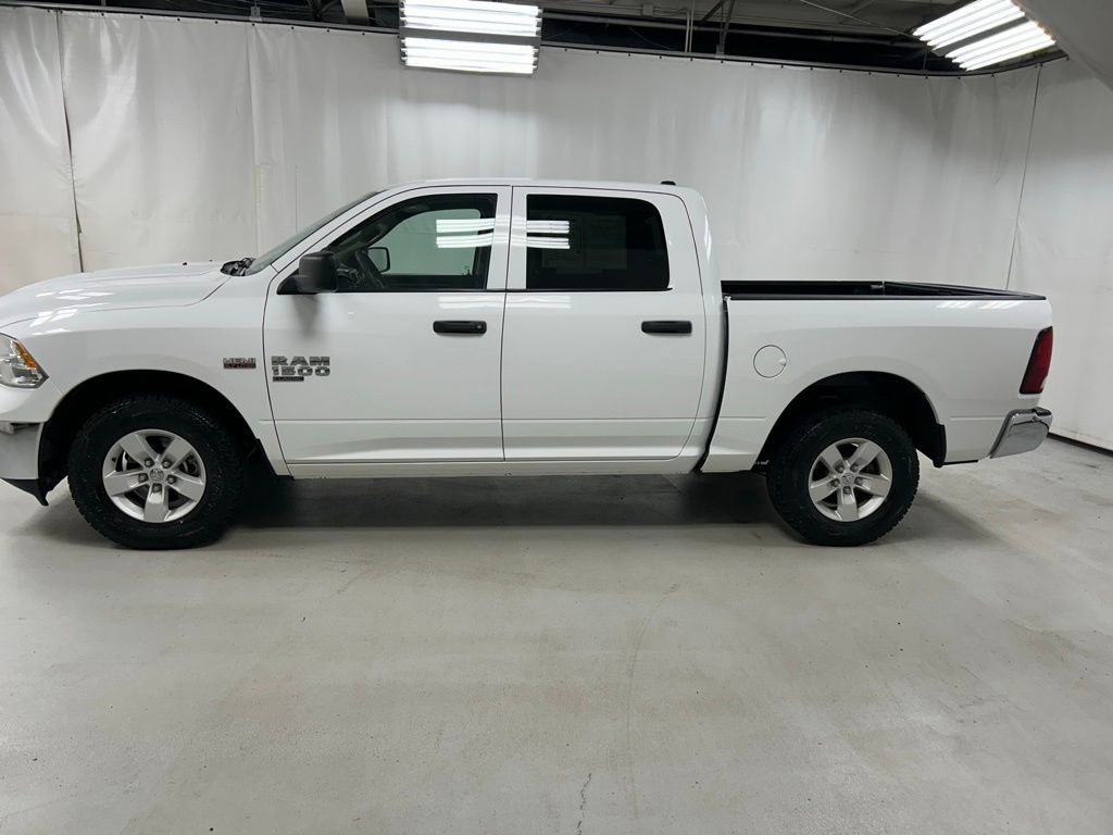 Used 2022 RAM 1500 Classic SLT w/ Protection Group AWD/4WD image 9