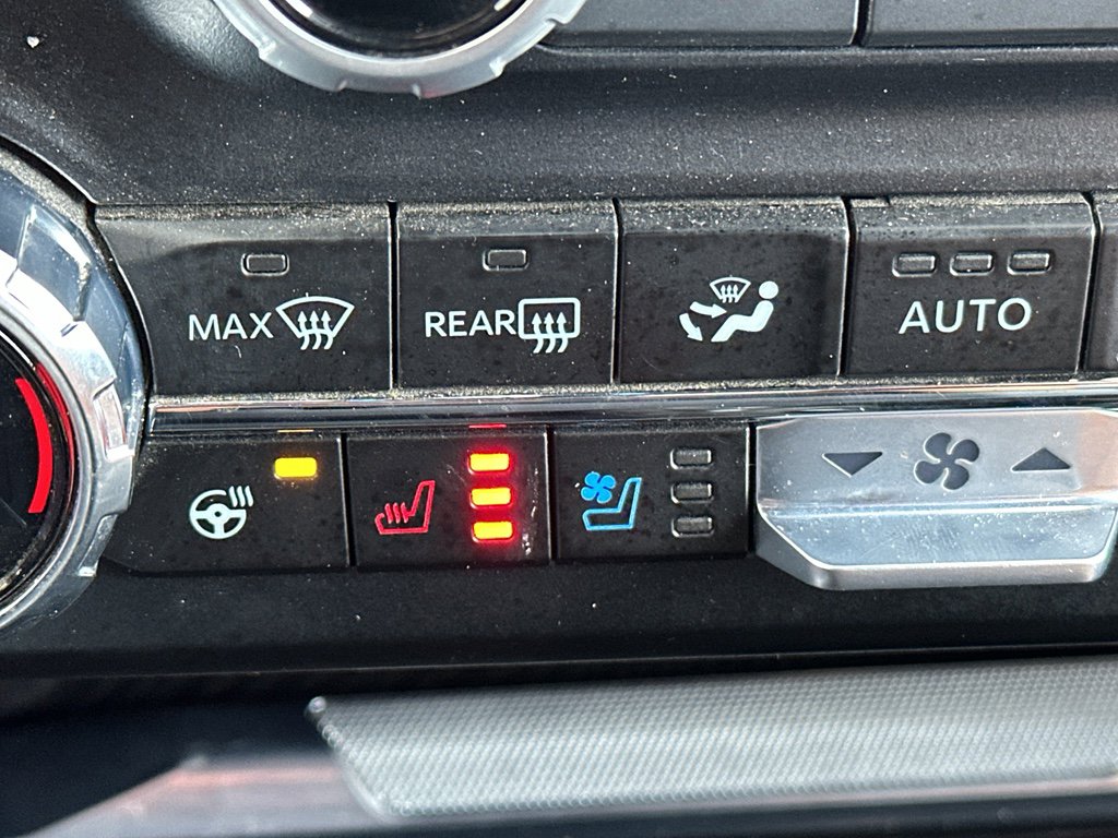 Used 2024 Ford F450 Platinum w/ FX4 Off-Road Package image 27