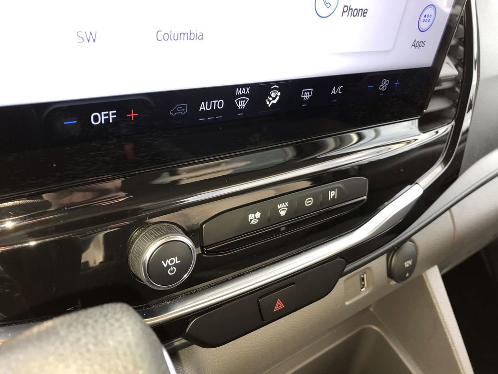 Used 2025 Ford Transit 350 XLT image 19