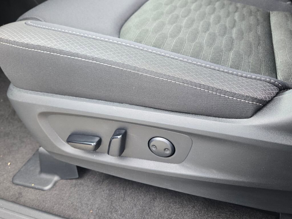New 2026 Nissan Pathfinder SV AWD/4WD image 19