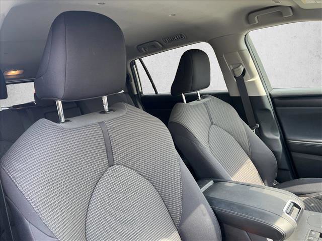 Certified 2025 Toyota Highlander LE image 24