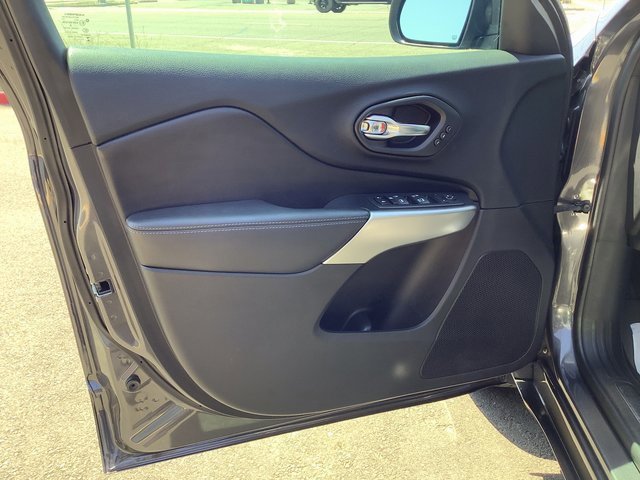 Used 2020 Jeep Cherokee High Altitude image 9