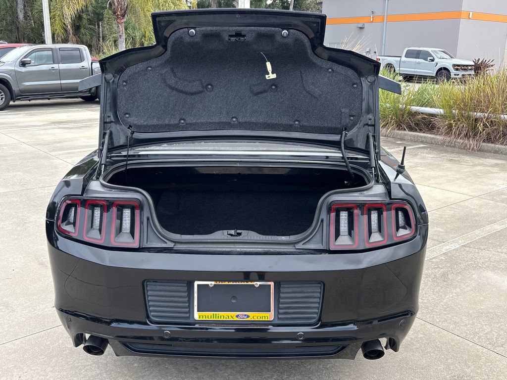 Used 2013 Ford Mustang Premium RWD image 28