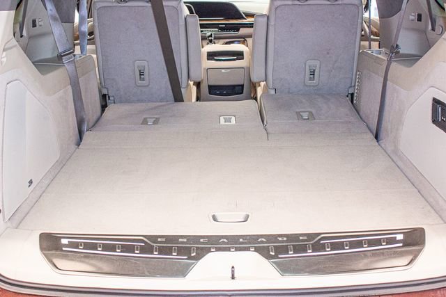 Used 2023 Cadillac Escalade ESV Premium Luxury Platinum w/ LPO, Radiant Package image 15