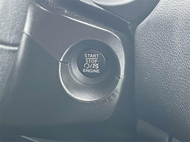 Used 2020 Jeep Renegade Latitude w/ Cold Weather Group image 25