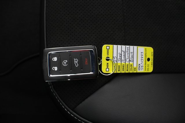 New 2025 Jeep Grand Cherokee L Altitude image 7