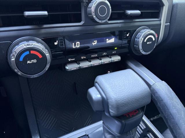 Certified 2024 Toyota Tacoma TRD Off-Road AWD/4WD image 22
