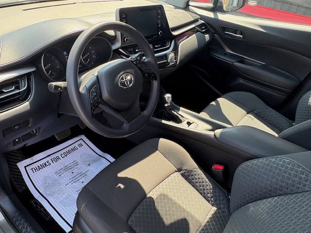 Used 2021 Toyota C-HR LE FWD image 12