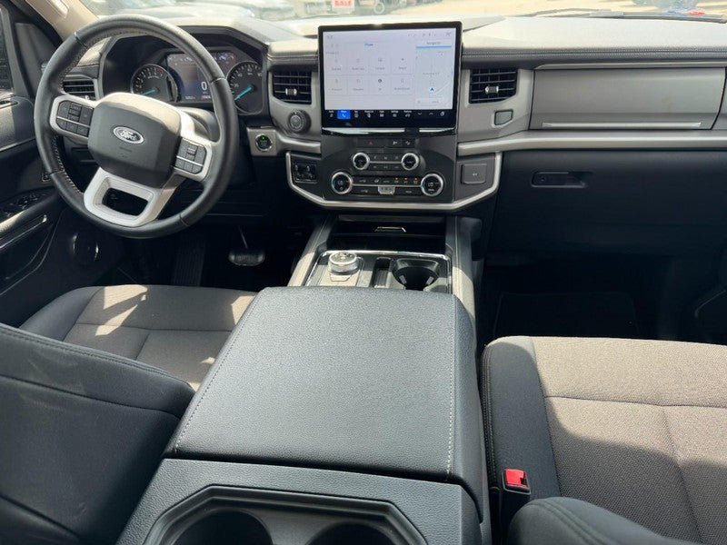 Used 2022 Ford Expedition XL AWD/4WD image 11