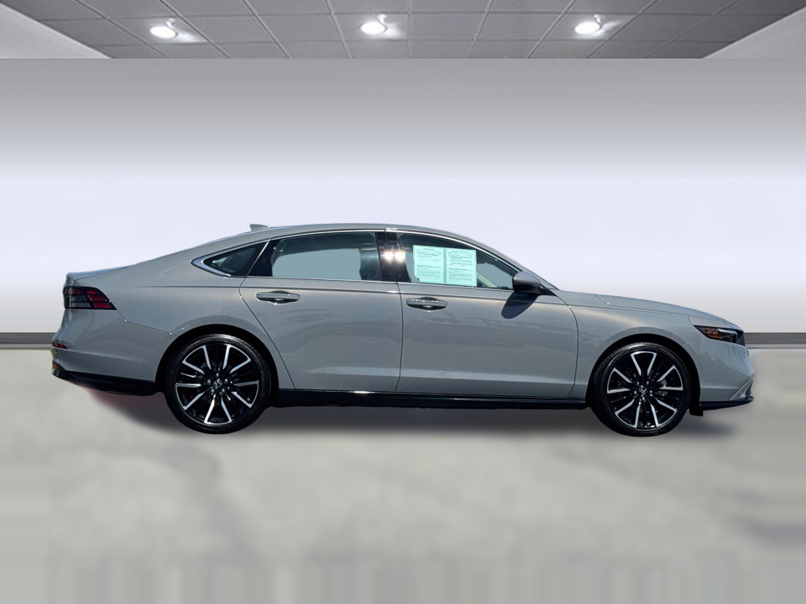 Used 2025 Honda Accord Touring image 8