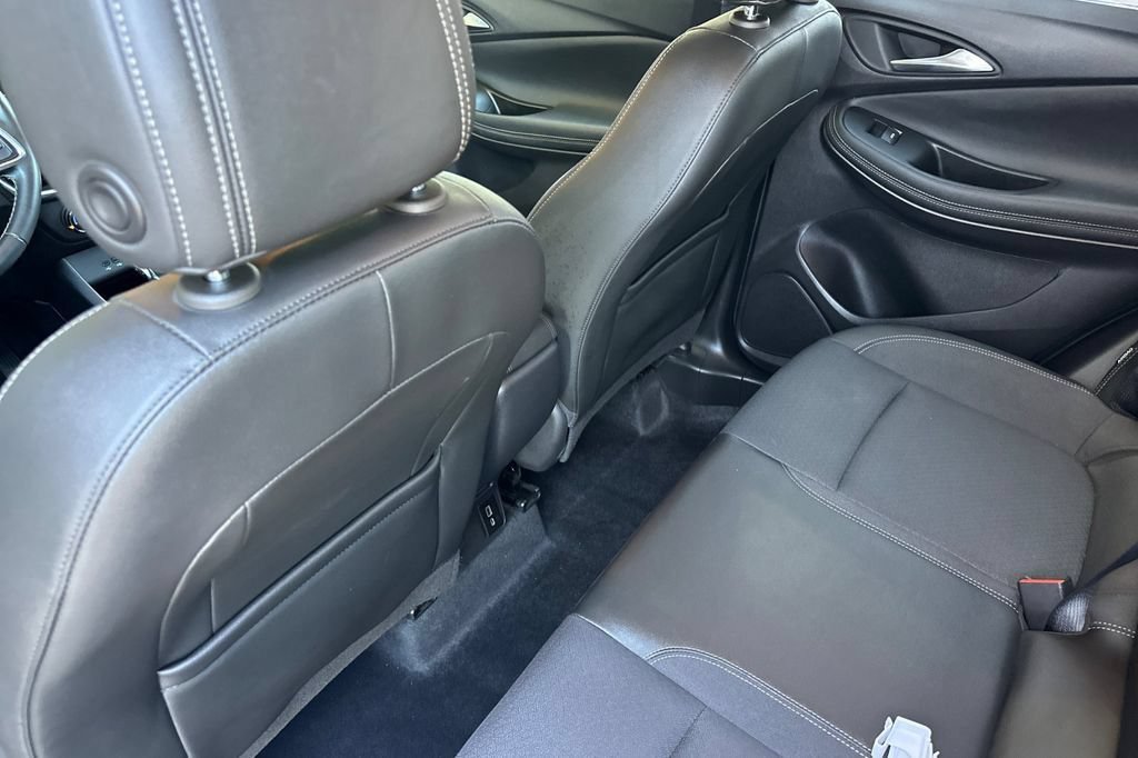 Used 2024 Buick Encore GX Preferred FWD image 12