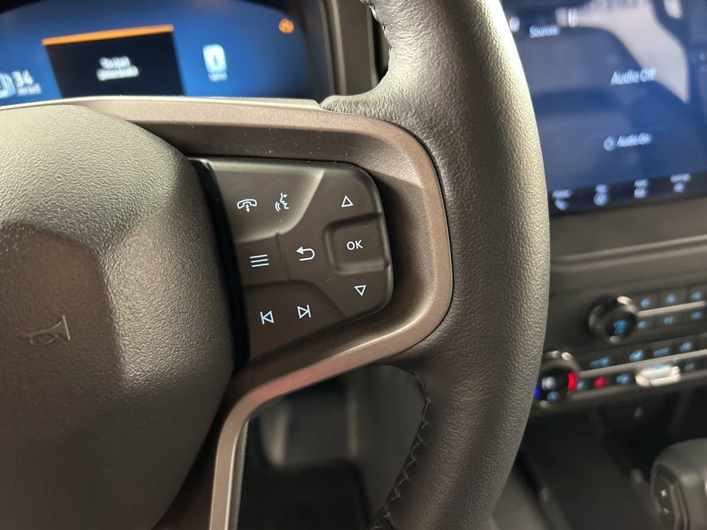 Used 2025 Ford Bronco Badlands image 16