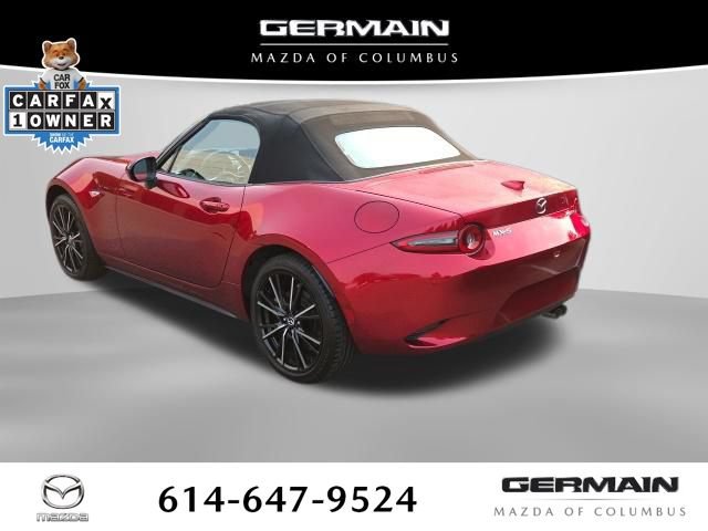 Used 2024 MAZDA MX-5 Miata Grand Touring RWD image 8