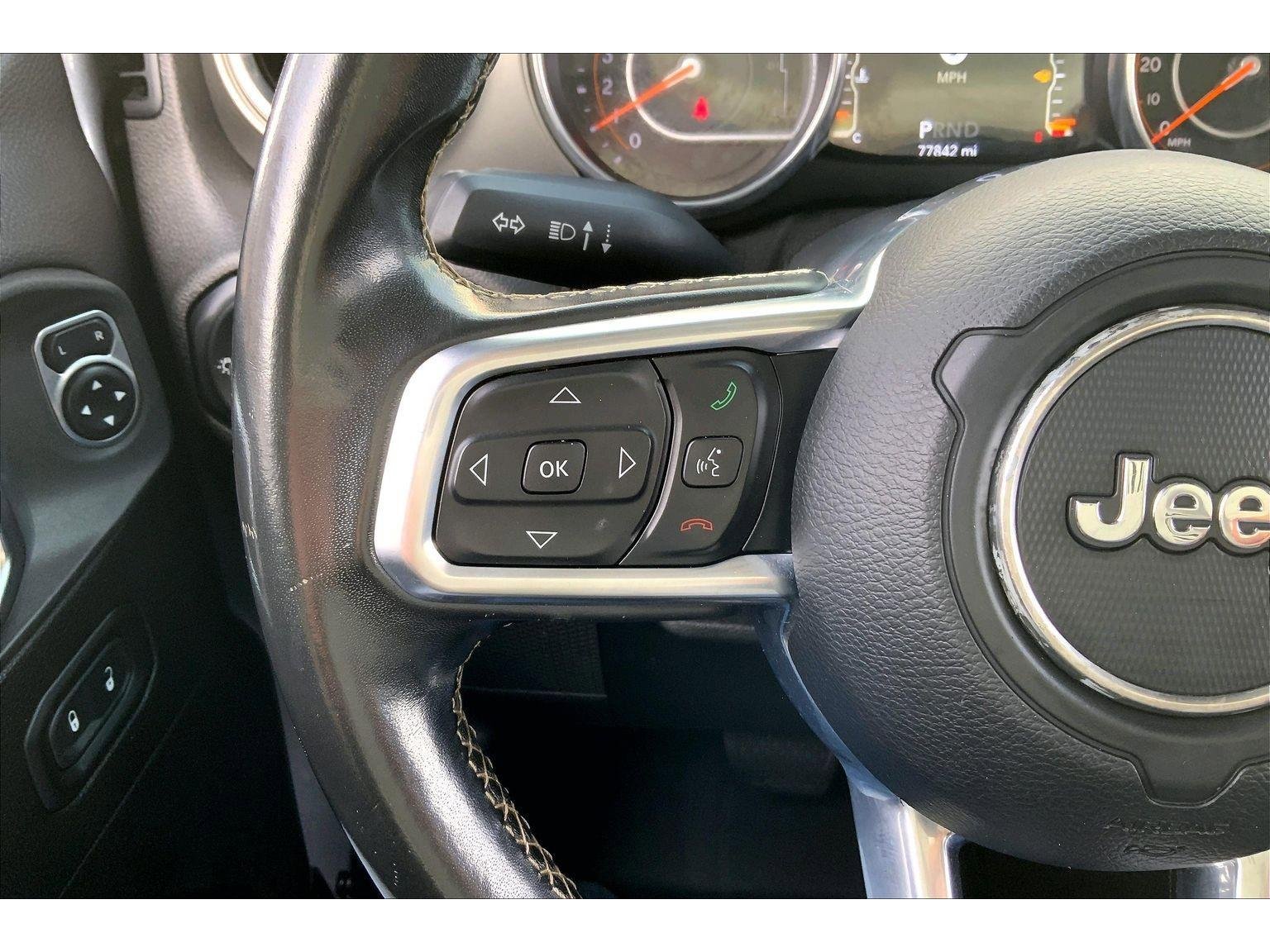 Used 2019 Jeep Wrangler Unlimited Sahara image 15