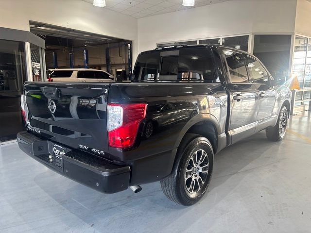 Used 2022 Nissan Titan SV AWD/4WD image 6