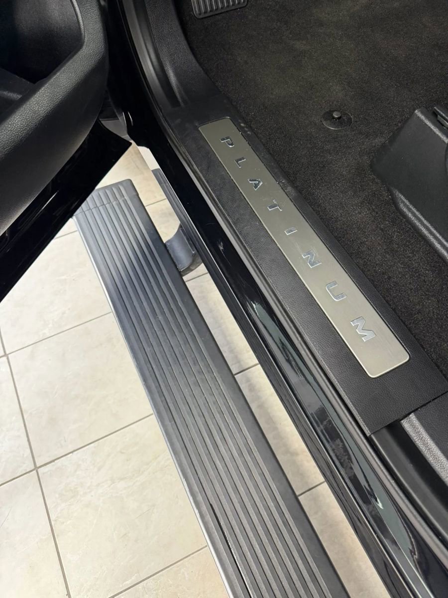 Used 2018 Ford F150 Platinum w/ Equipment Group 701A Luxury AWD/4WD image 30