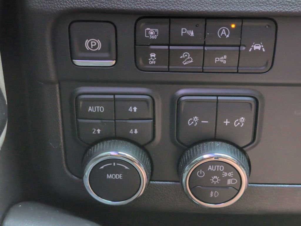 Used 2025 Chevrolet Tahoe Z71 w/ Comfort Package image 7