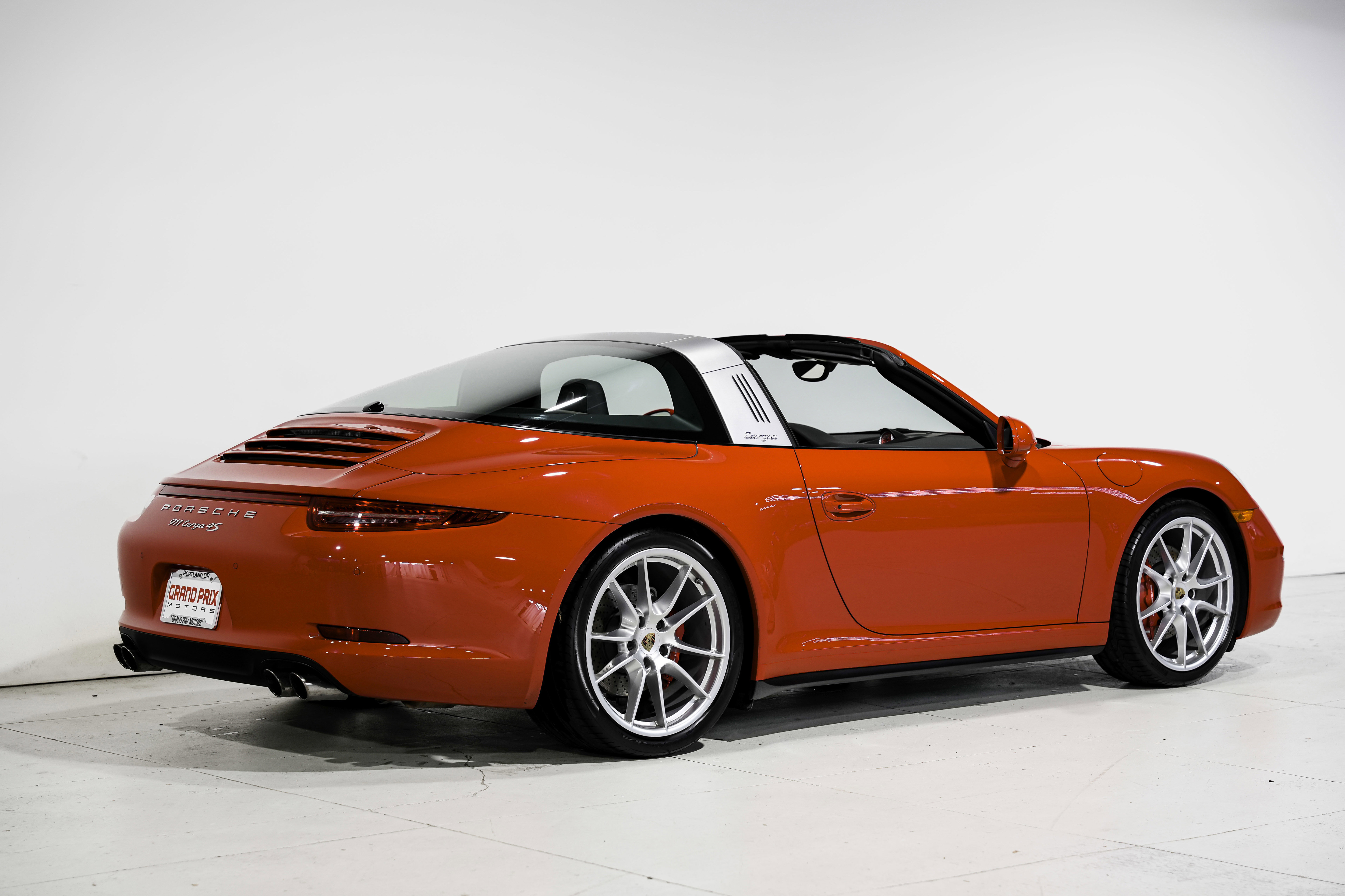 Used 2015 Porsche 911 Targa 4S AWD/4WD image 4