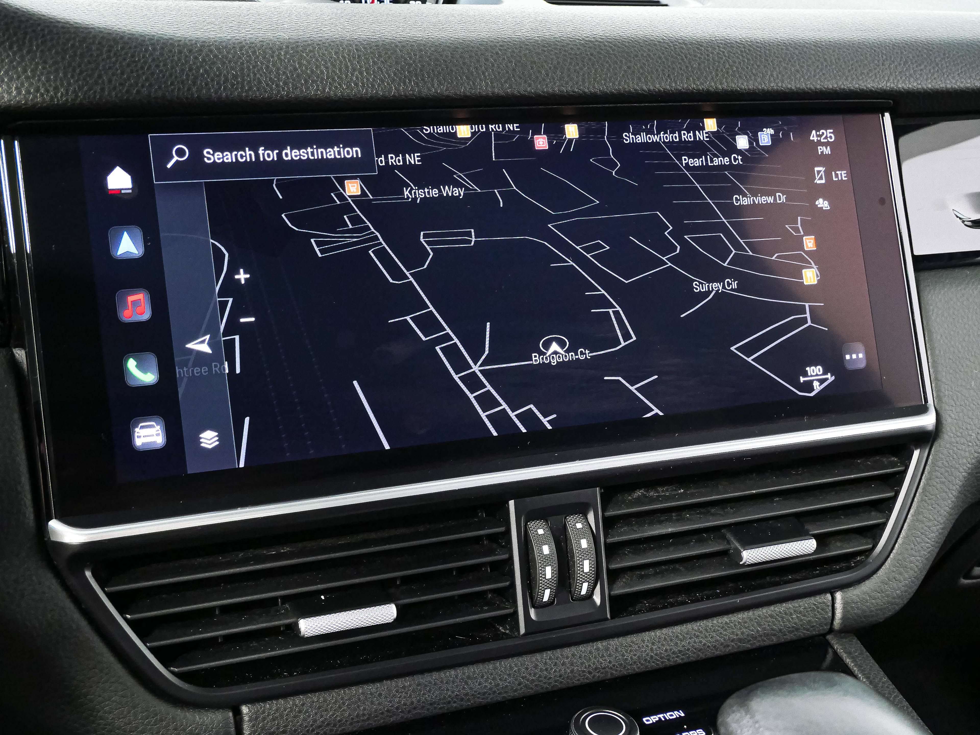 Certified 2022 Porsche Cayenne Coupe AWD/4WD image 16