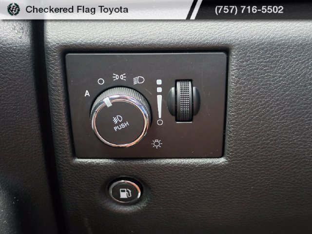 Used 2021 Jeep Grand Cherokee Laredo AWD/4WD image 9