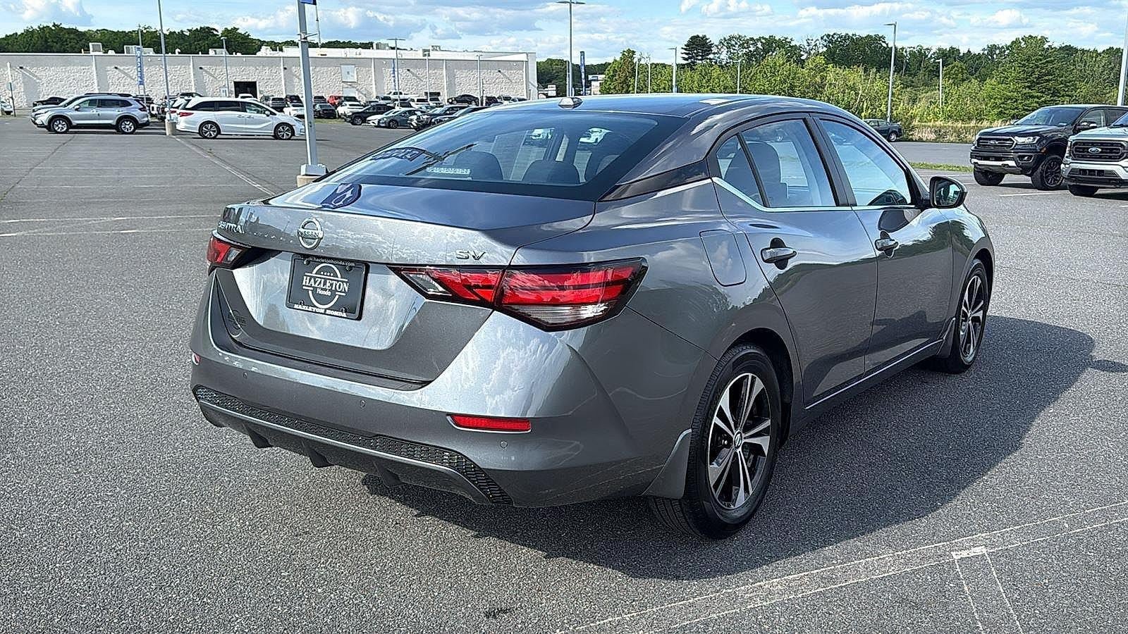 Used 2023 Nissan Sentra SV FWD image 6