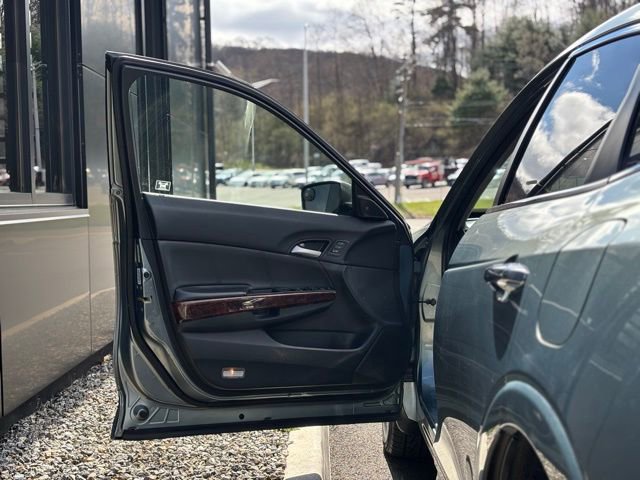 Used 2010 Honda Crosstour EX-L image 18