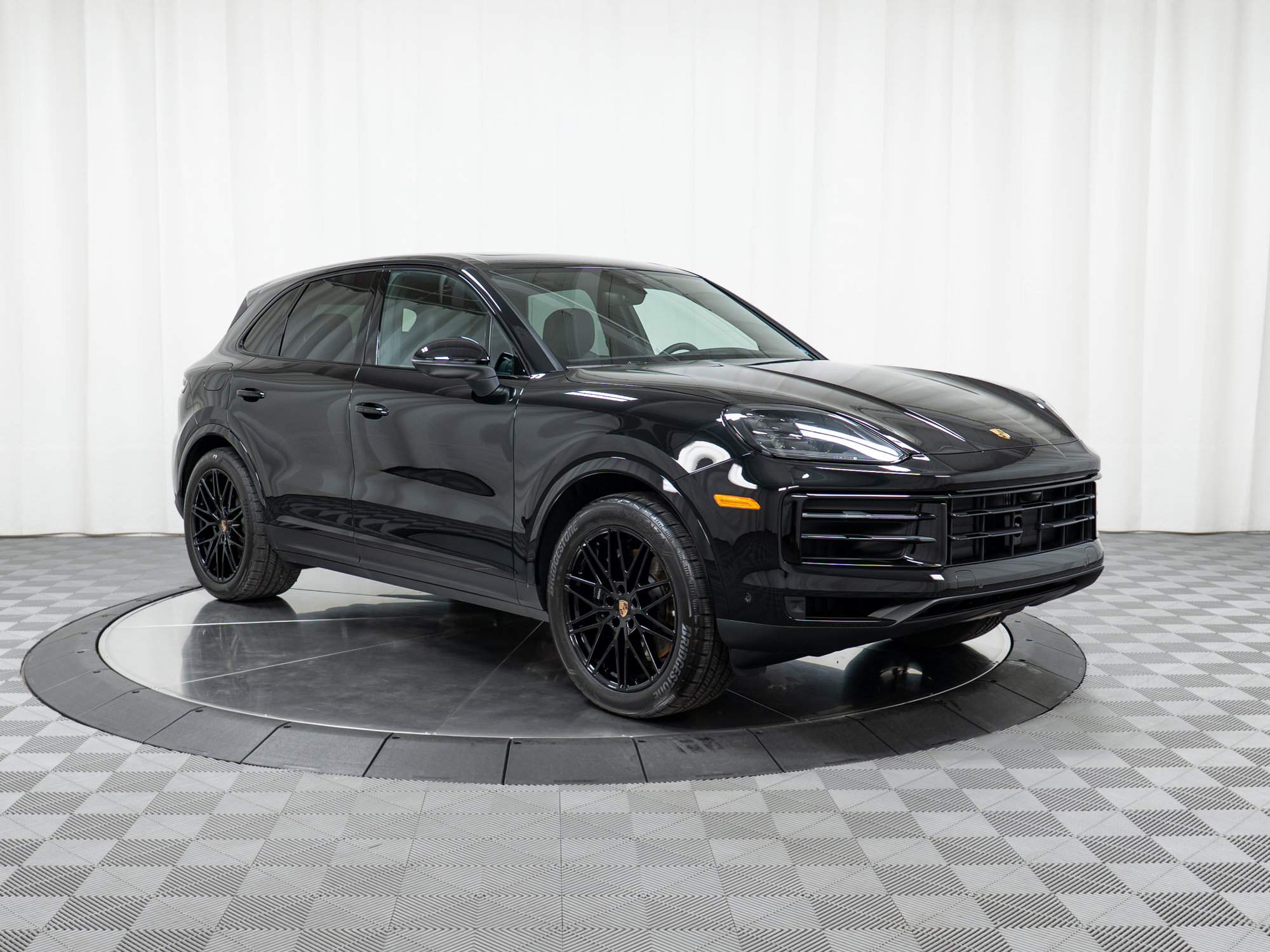Used 2026 Porsche Cayenne AWD/4WD image 9