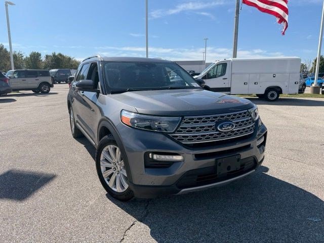 Used 2024 Ford Explorer Limited w/ Limited Technology Package AWD/4WD image 2