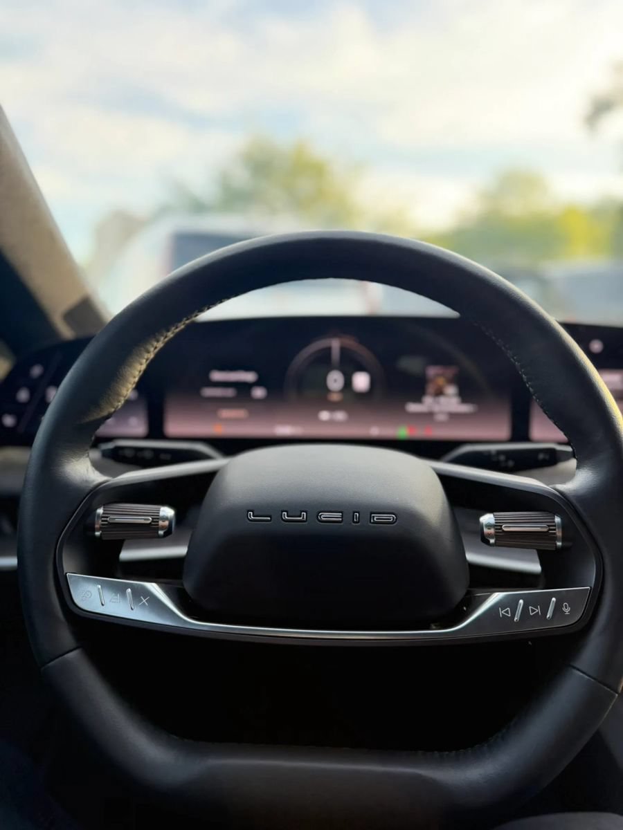 Used 2024 Lucid Air Pure RWD image 20