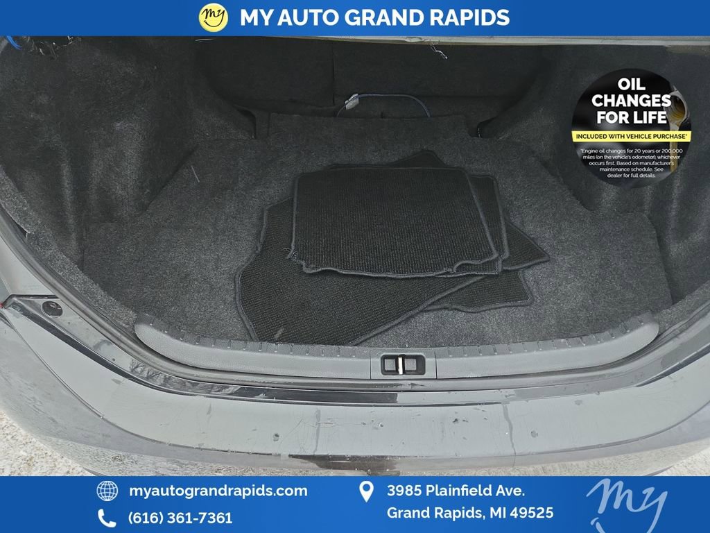 Used 2019 Toyota Corolla LE image 24