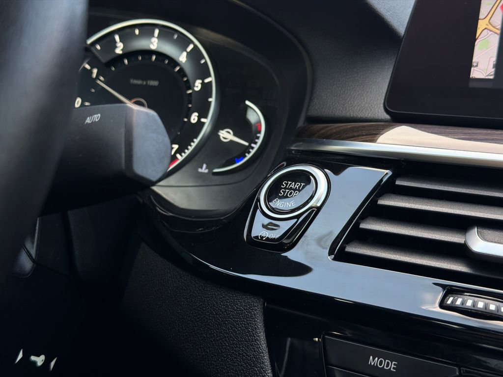 Used 2019 BMW 530i xDrive image 14