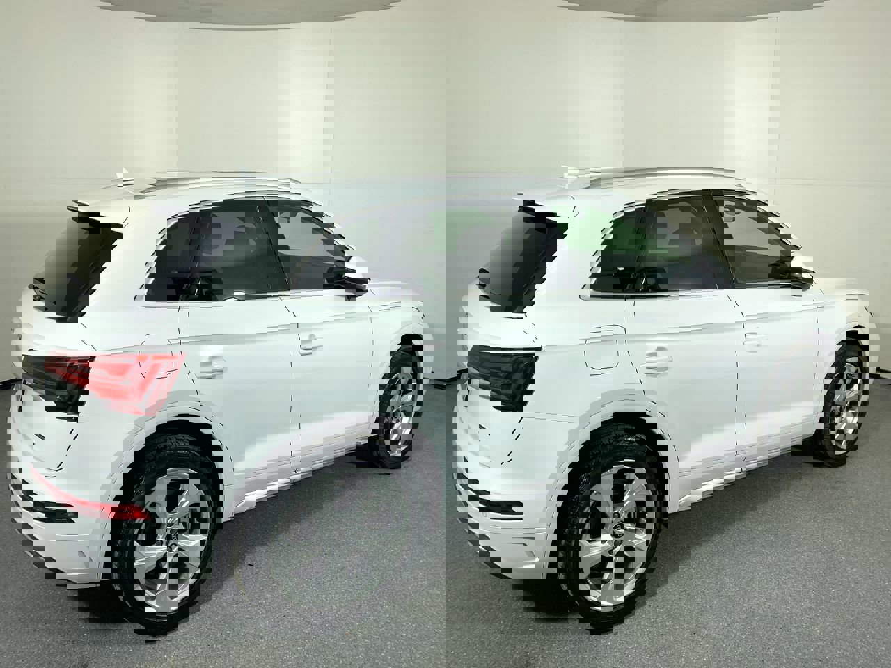 Used 2021 Audi Q5 Premium Plus w/ Premium Plus Package image 37