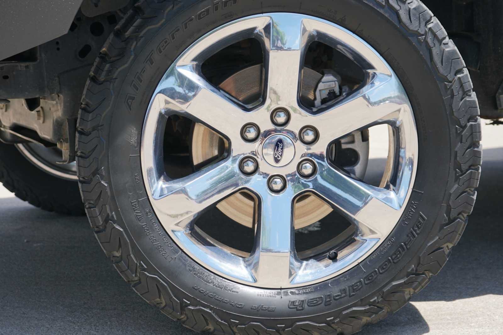 Used 2022 Ford F150 Lariat w/ Equipment Group 502A High AWD/4WD image 2