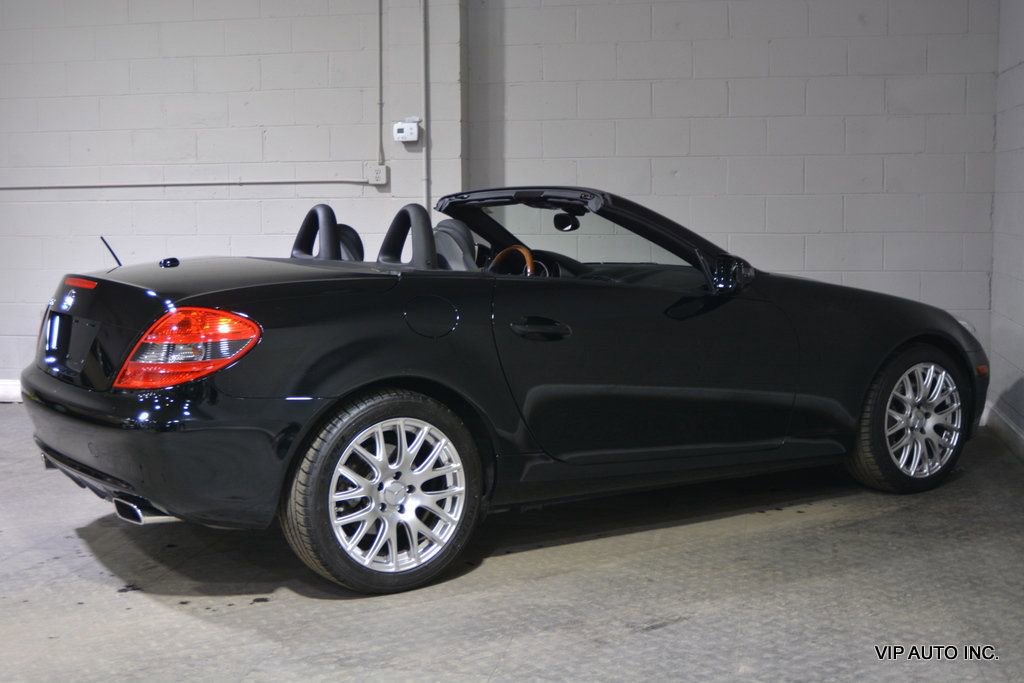 Used 2009 Mercedes-Benz SLK 350 image 8