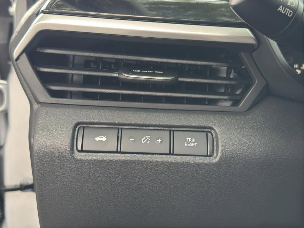 New 2025 Nissan Altima 2.5 SR w/ SR Premium Package image 21