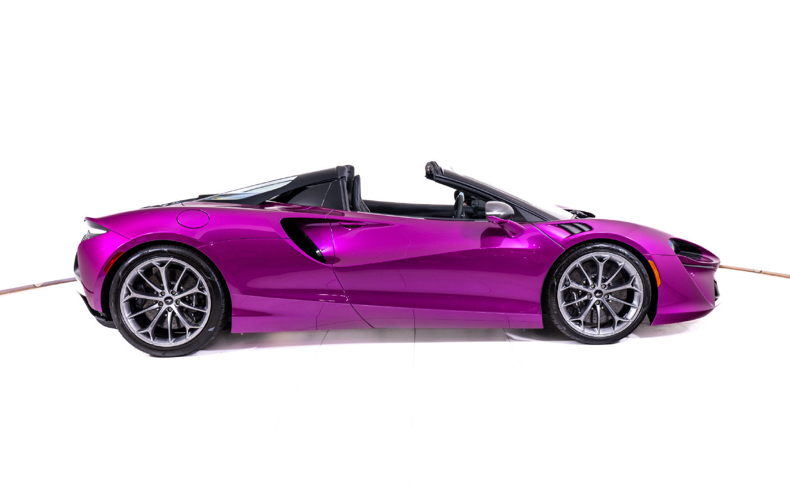 New 2027 McLaren Artura Spider RWD image 8
