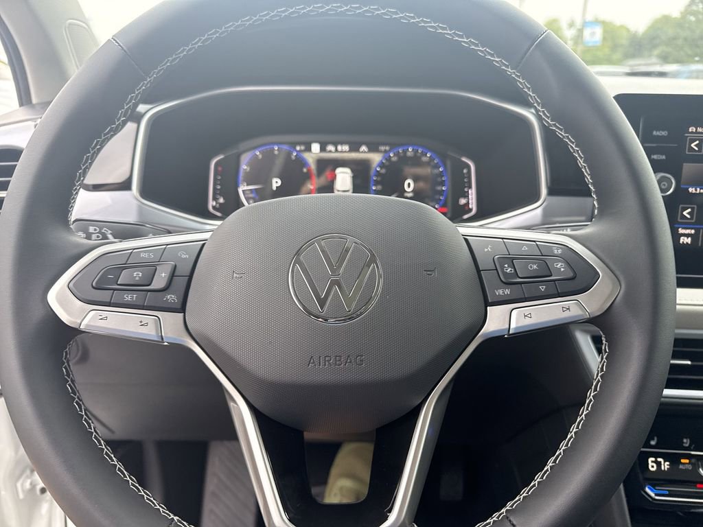 New 2025 Volkswagen Taos SEL AWD/4WD image 18