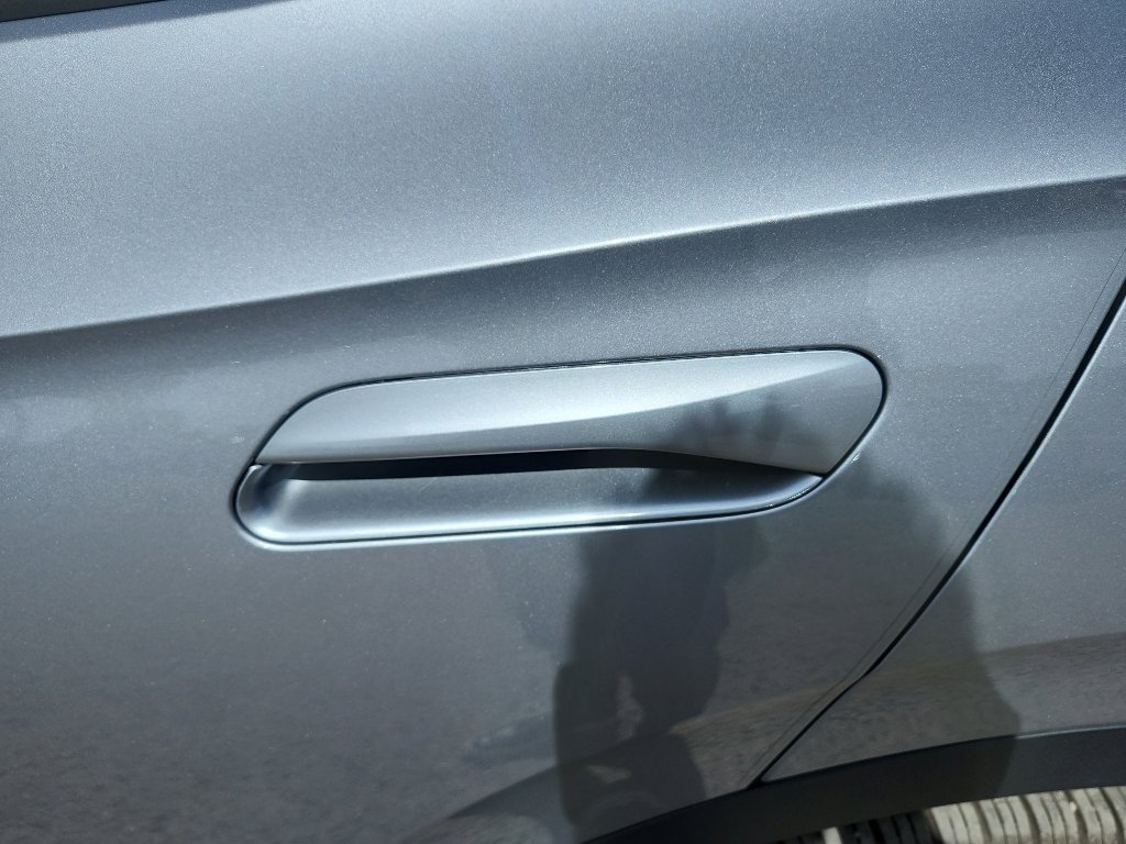 Used 2025 Volkswagen ID.4 Pro image 16