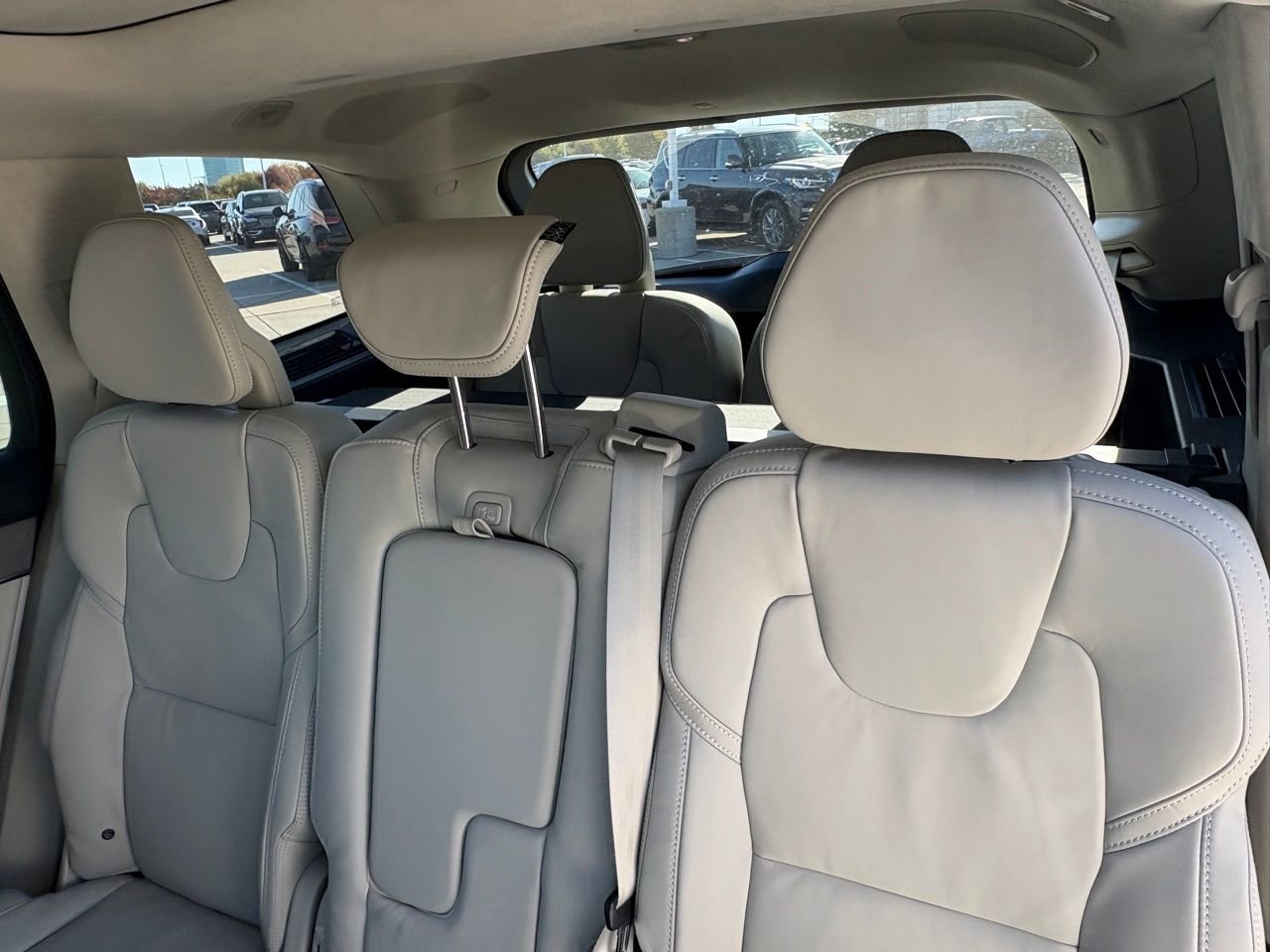 New 2026 Volvo XC90 B6 Ultra w/ Lounge Package image 23