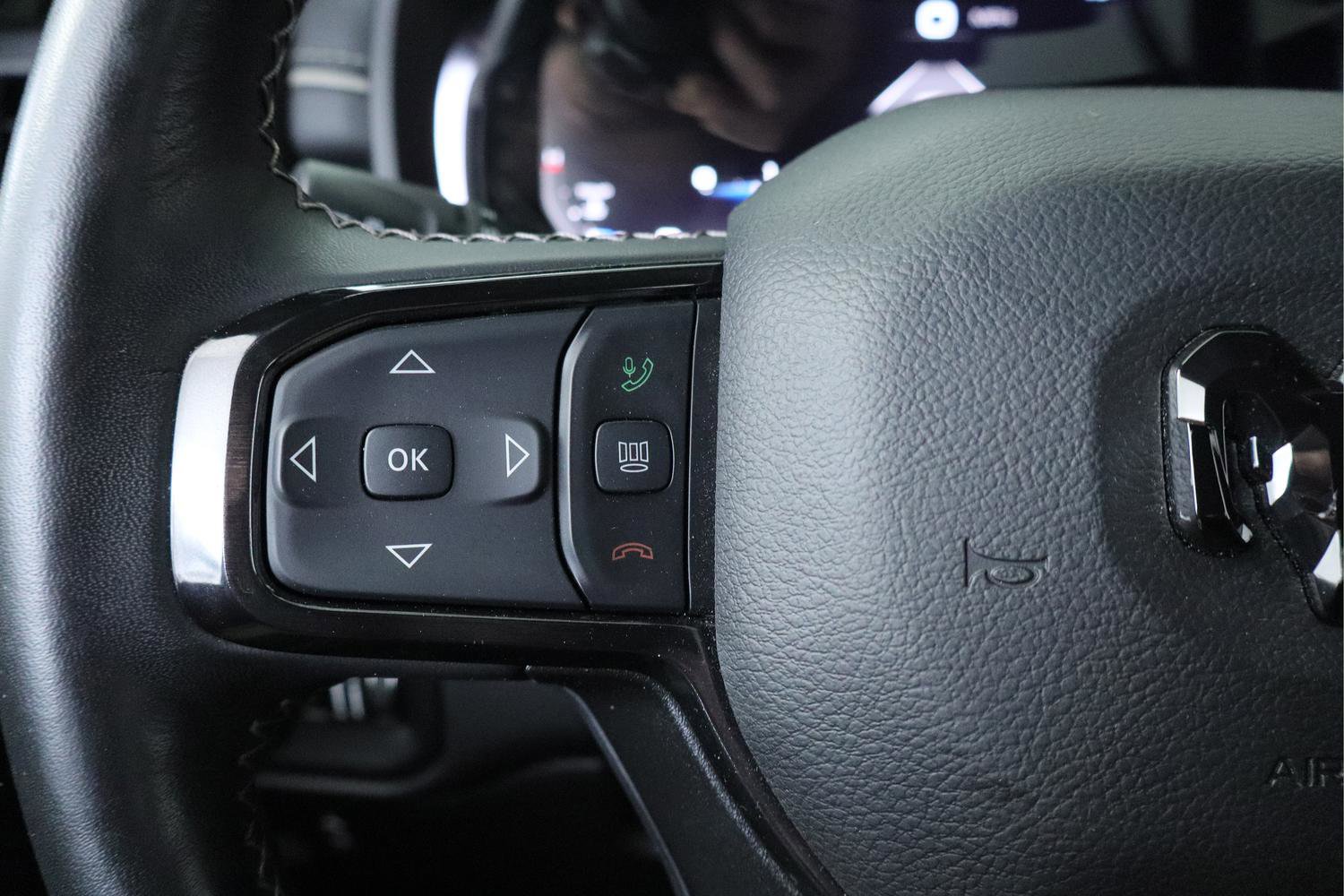 Used 2023 RAM 1500 Limited AWD/4WD image 16
