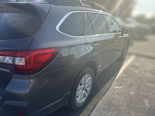 Used 2019 Subaru Outback 2.5i Premium AWD/4WD image 40