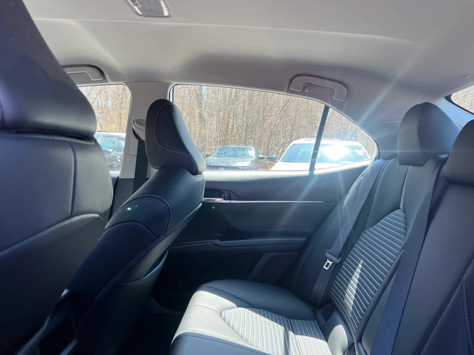 Used 2023 Toyota Camry SE w/ Cold Weather Package FWD image 30