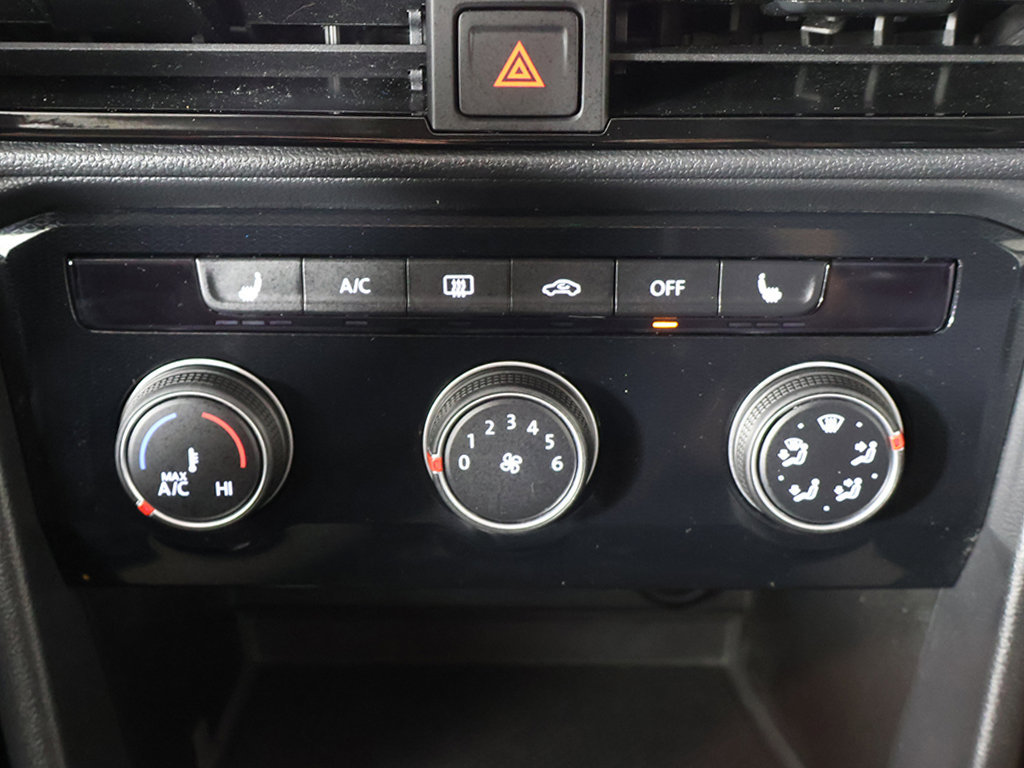 Used 2025 Volkswagen Taos S AWD/4WD image 43