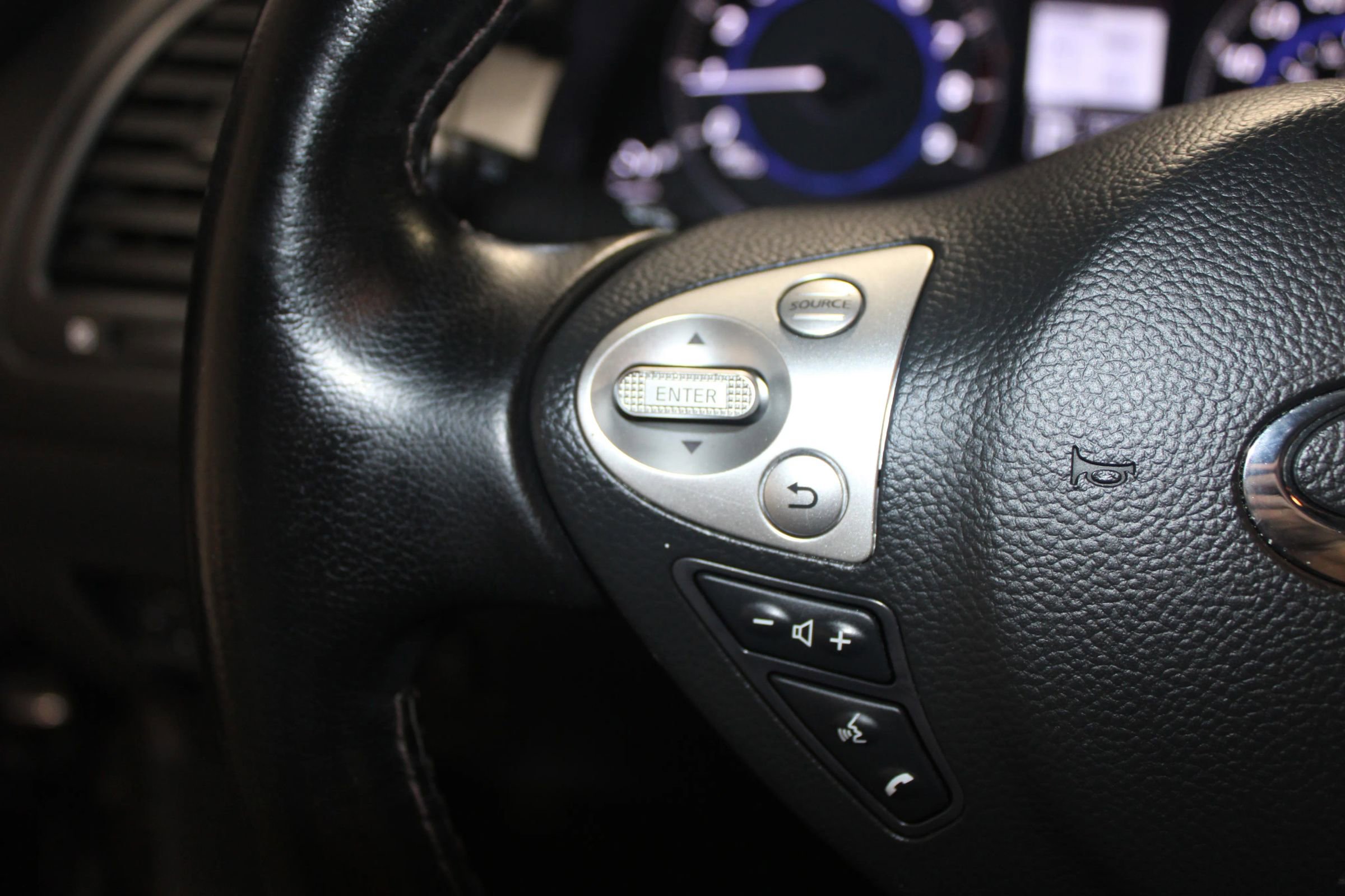 Used 2013 INFINITI FX37 2WD w/ Premium Pkg image 14