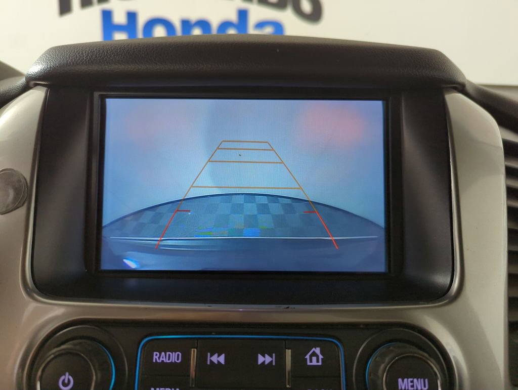 Used 2018 Chevrolet Suburban Premier image 15