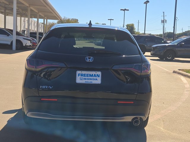 Used 2025 Honda HR-V Sport image 6