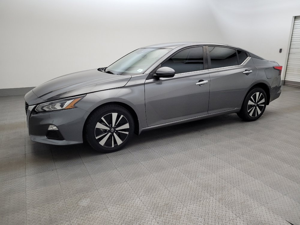 Used 2022 Nissan Altima 2.5 SV AWD/4WD image 2