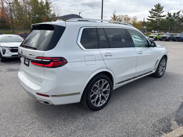 Used 2024 BMW X7 xDrive40i image 29