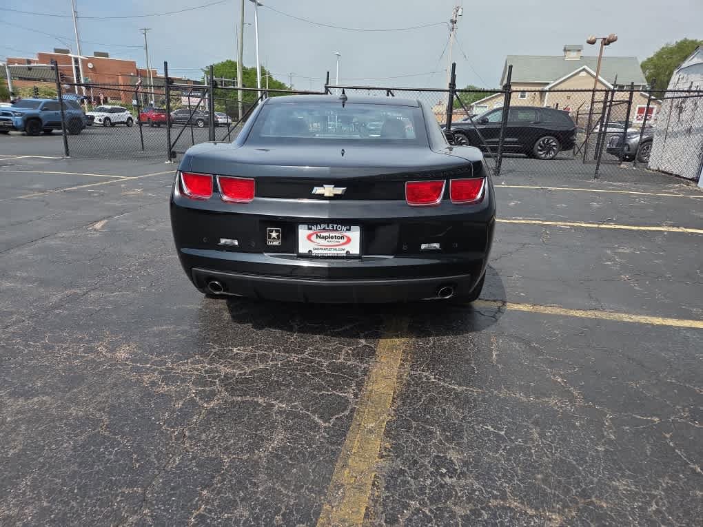 Used 2011 Chevrolet Camaro LT RWD image 6