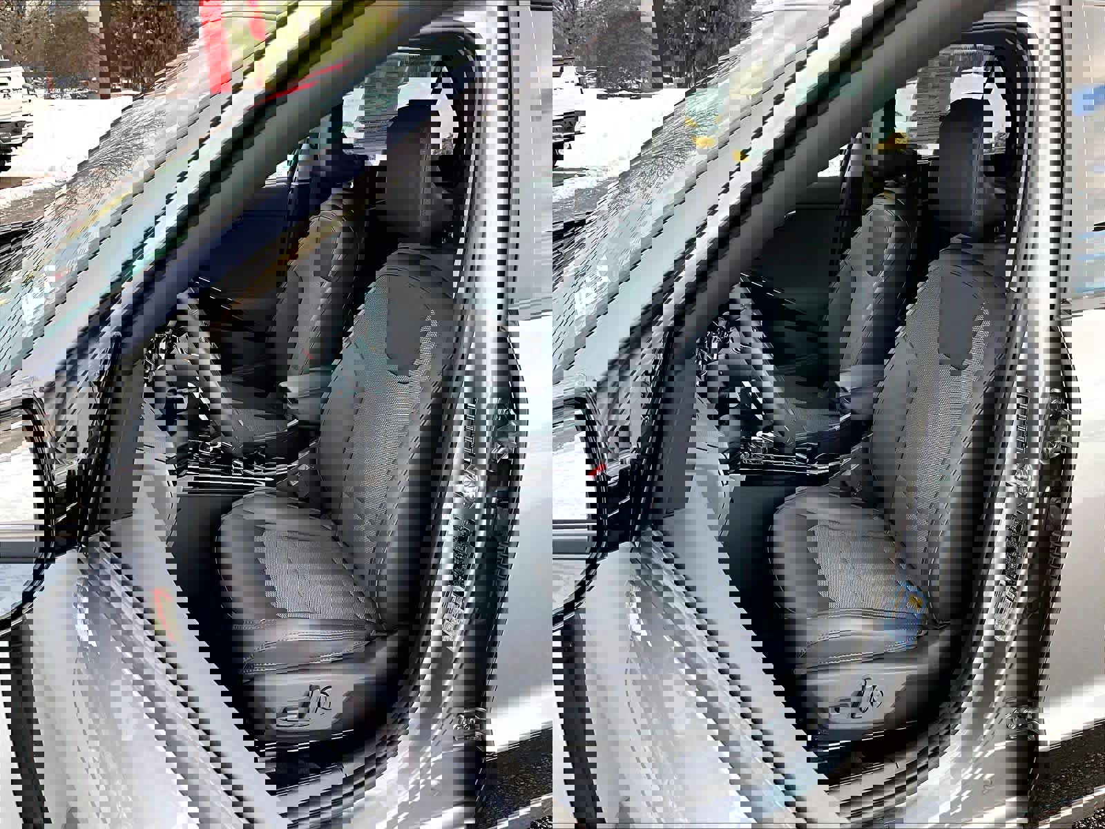 Used 2023 Kia Niro Wind w/ Wind Preserve Package image 10